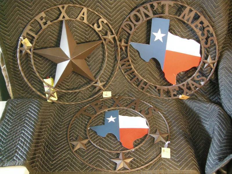 3 Texas Metal Rope Hangers