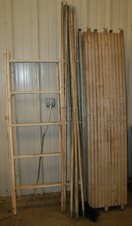 lot 7 image: Scaffolding