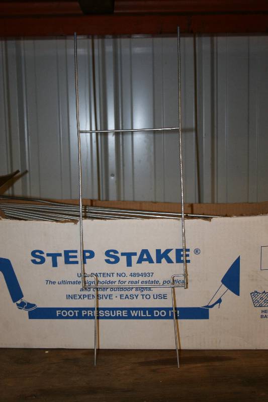lot 21 image: Step Stakes for Yard Signs