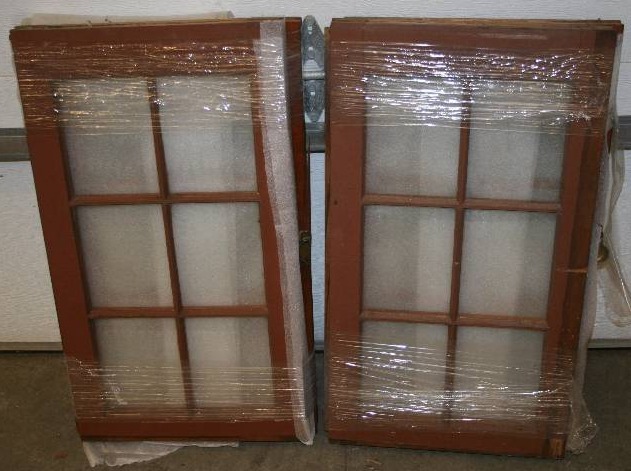 lot 50 image: Window Pieces