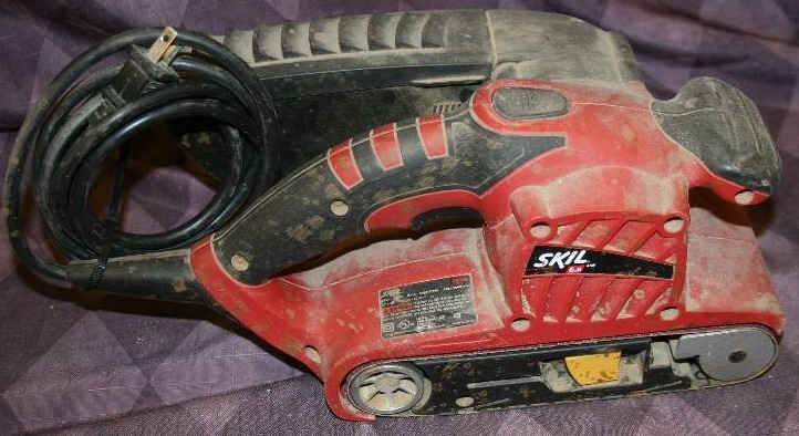 lot 80 image: Belt Sander