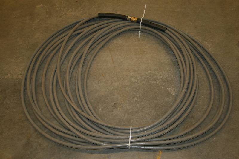 lot 95 image: Heavy Duty Pressure Washer Hose