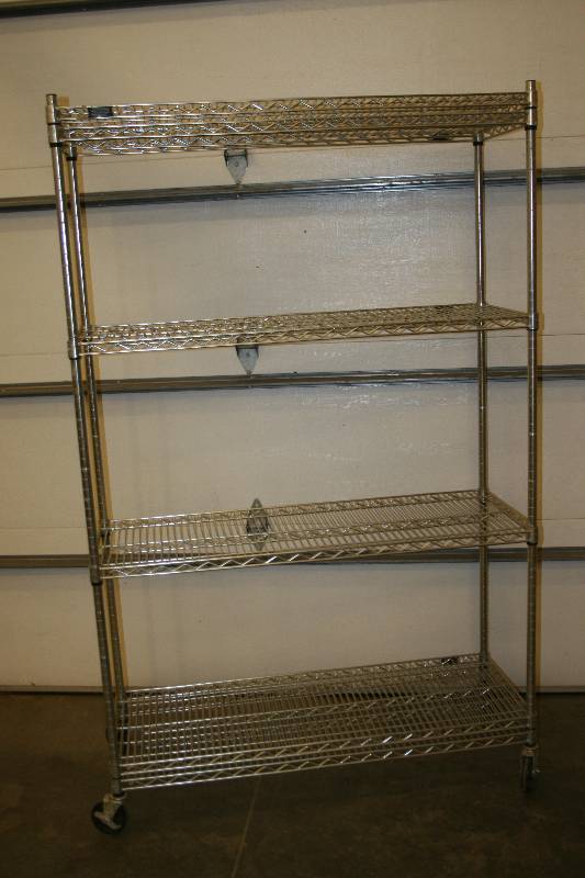 lot 122 image: Metal Shelf