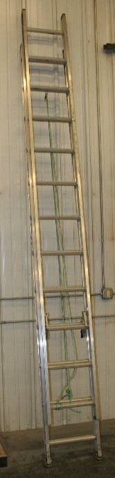 lot 154 image: 24 Extension Ladder