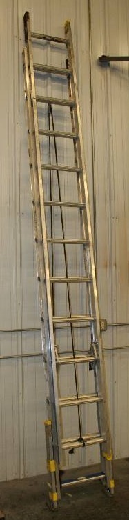 lot 176 image: 24 Extension Ladder