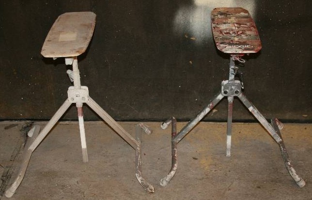 lot 187 image: Utility StandsSawhorses