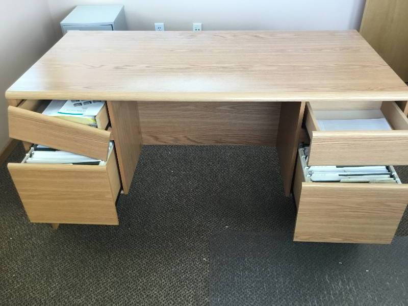 Light Wood Desk - 4 drawers