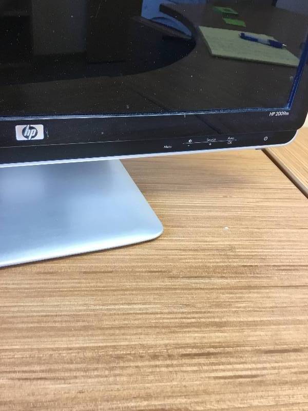 HP 2009m Monitor 20 Inch