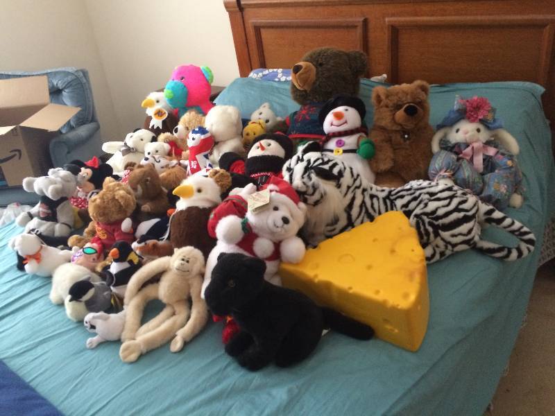lot 53 image: Giant Lot Of Collectible Stuffed Animals - Excellent Condition - No Rips Or Tears Seen