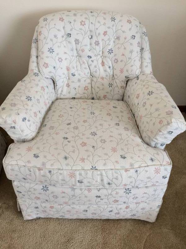 lot 83 image: Pair OF Hammery Arm Chairs - Nice Condition - Light Staining To Fabric To The Back Of Seats