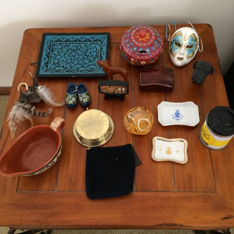 lot 108 image: Large Lot Of Miscellaneous Collectibles