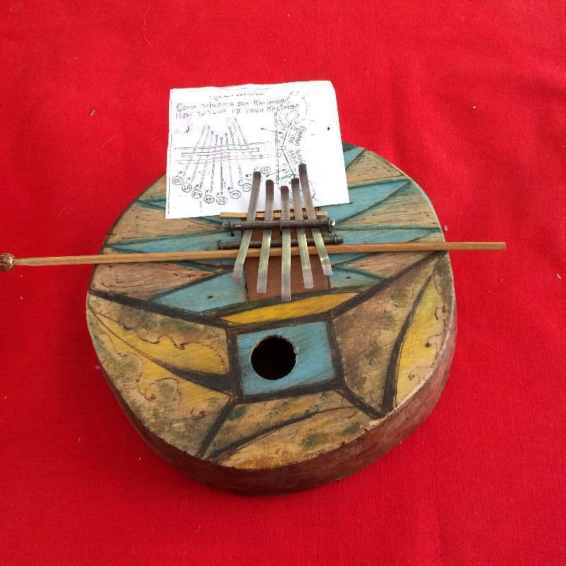 lot 124 image: Ethnic Musical Instrument - Excellent Conditon