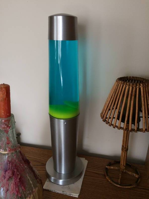 lot 179 image: Lava Lamp Etc Lot
