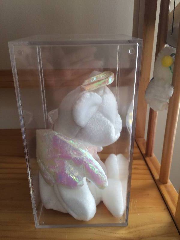 lot 192 image: New Beanie Baby Angel In Box