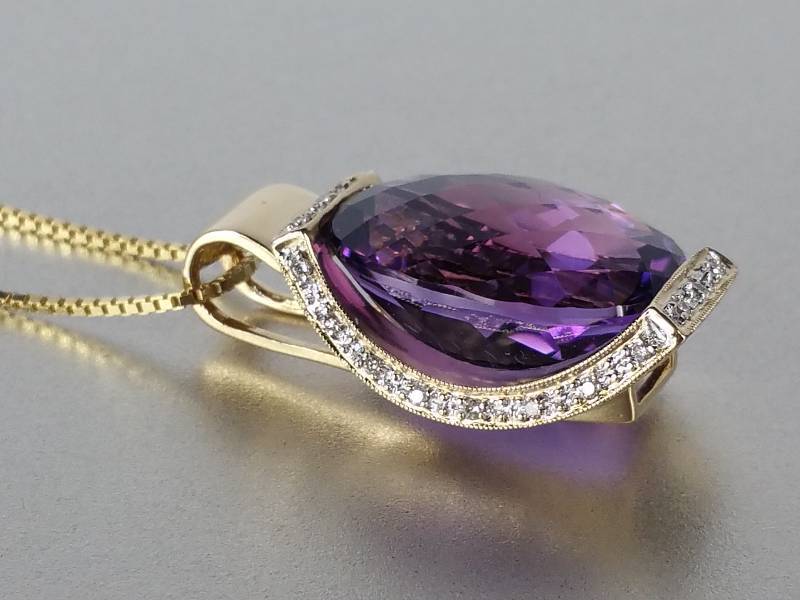 lot 4 image: Custom Pendant in 14k Gold - $6250 Retail
