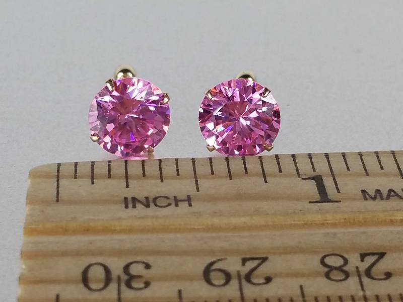 lot 20 image: 4 ct Pink Sapphire Stud Earrings in 14k Gold