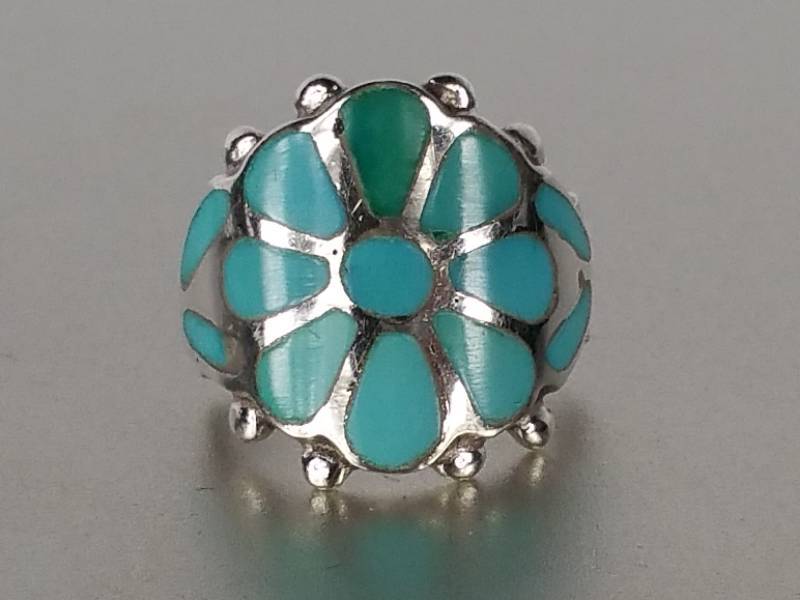 lot 29 image: Inlaid Turquoise Ring