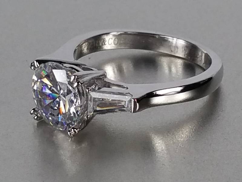 lot 35 image: Tiffany & Co. 2 ct White Sapphire Ring in 14k Gold