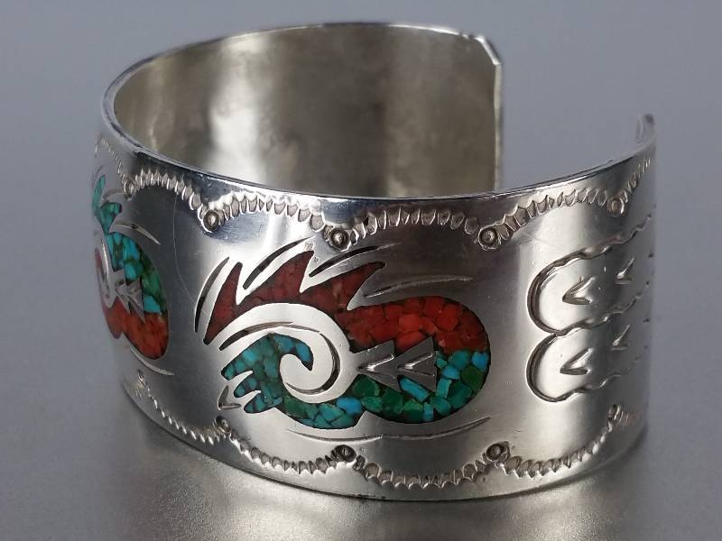 lot 46 image: Turquoise Designer Inlaid Bracelet