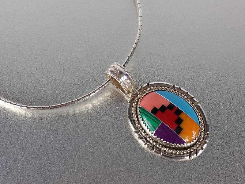 lot 52 image: Turquoise Inlaid Sterling Neckalce