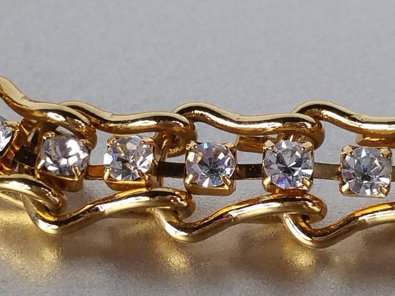 lot 62 image: 5 ct Sapphire Tennis Bracelet