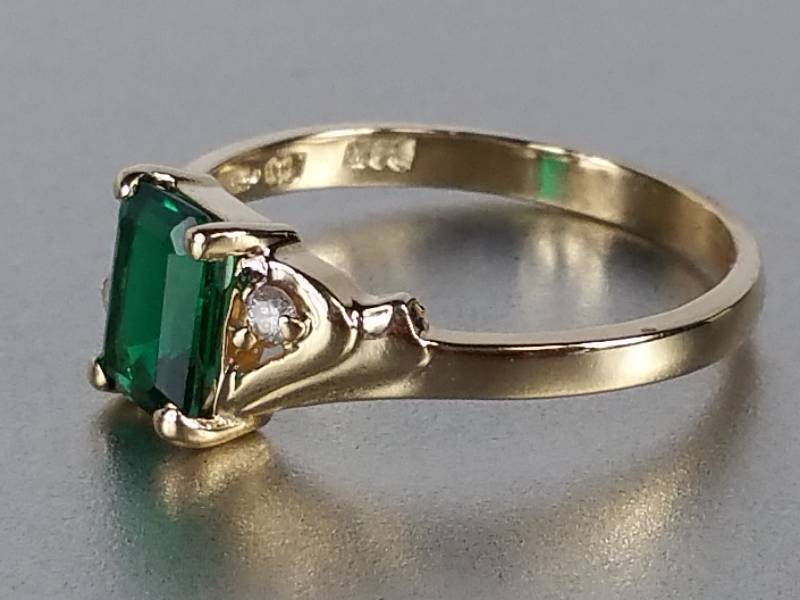 lot 77 image: Emerald and Diamond Ring in 14k Gold