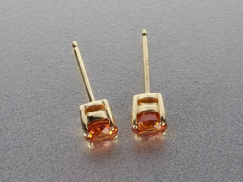 lot 84 image: Orange Sapphire Stud Earrings in 14k Gold