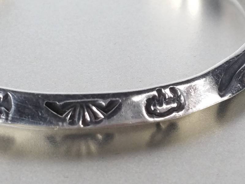 lot 94 image: Handmade Old Sterling Silver Bangle