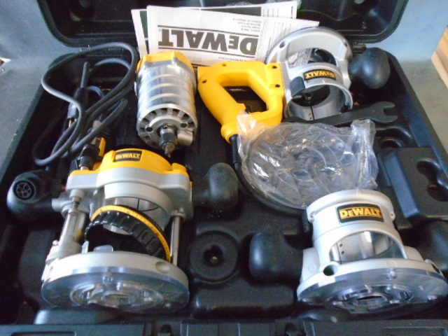 lot 4 image: Dewalt Router