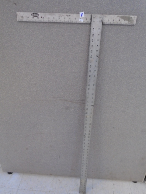 lot 8 image: Marshalltown Drywall T- Square