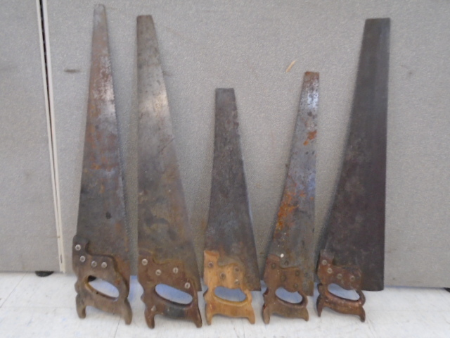 lot 12 image: Hand Saw