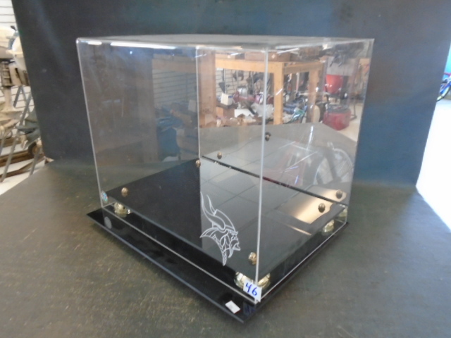 lot 46 image: NFL Acrylic Display Case