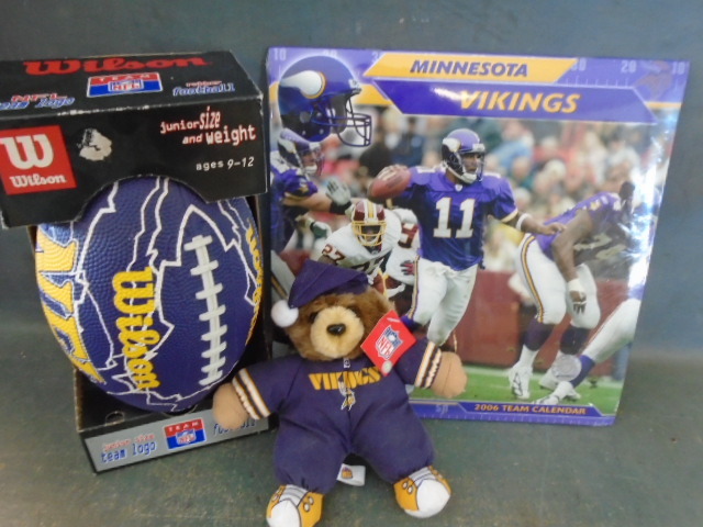 lot 52 image: Minnesota Viking Memorabilia