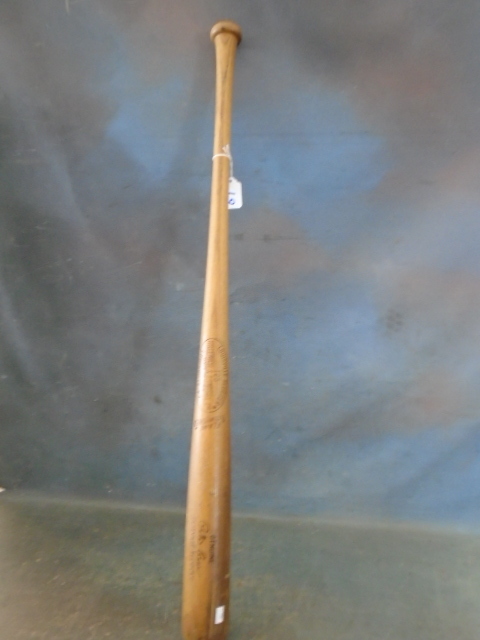 lot 61 image: Louisville Slugger Baseball Bat