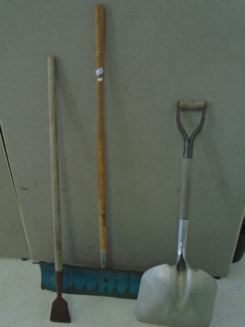 lot 67 image: Shovels and Ice Chipper