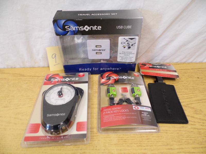 lot 9 image: Samonsonite Travel Products