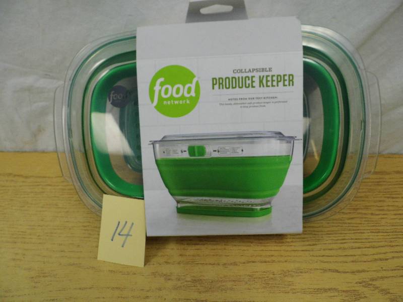 lot 14 image: Food Network Collapsible Produce Keeper