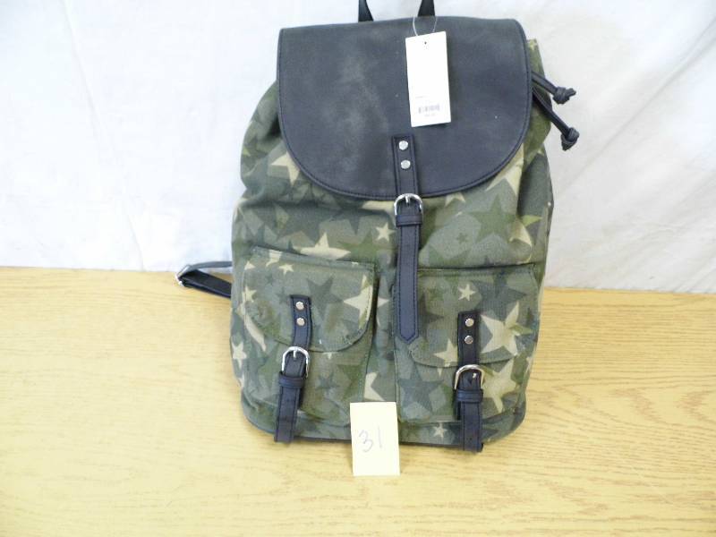 lot 31 image: Candies Cammo Backpack