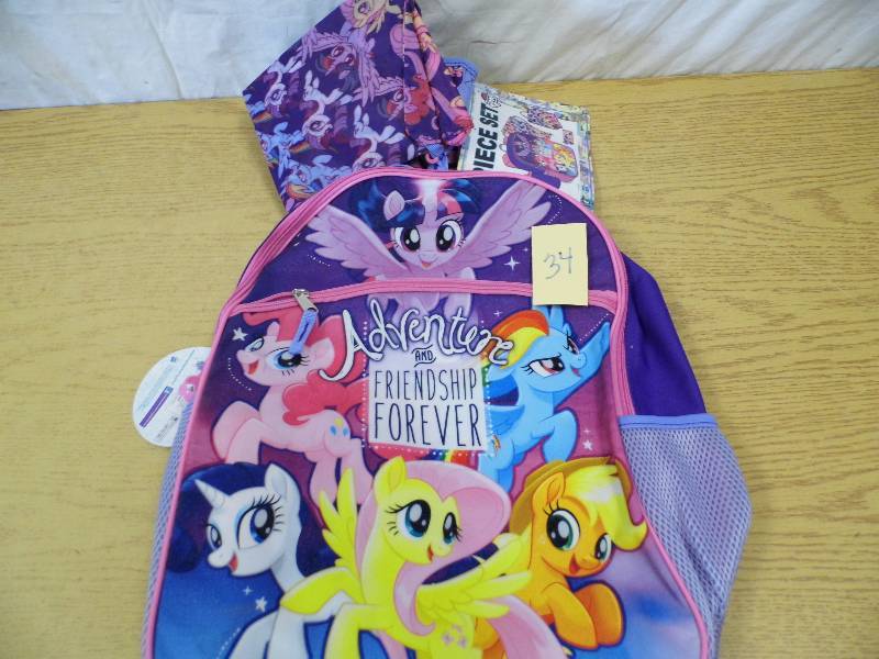 lot 34 image: My Little Pony Backpack Set