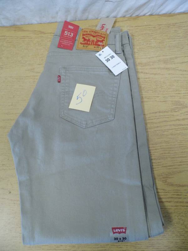 lot 50 image: Levis 513