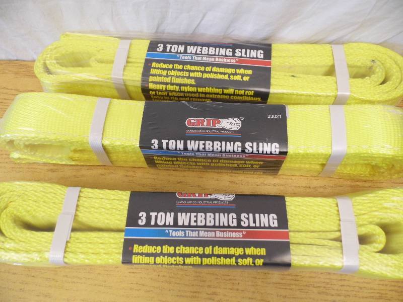 lot 102 image: Lot of 3 - 3 Ton Webbing Sling