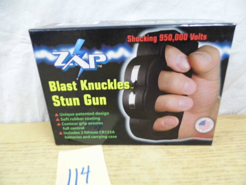 lot 114 image: Blast Knuckles Stun Gun