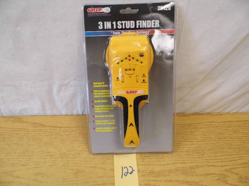 lot 122 image: Stud Finder