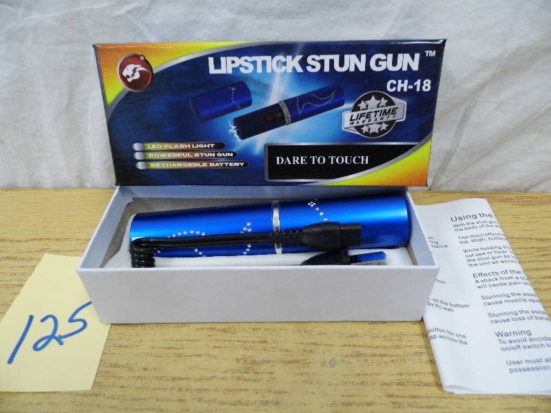 lot 125 image: Lipstick Stun Gun