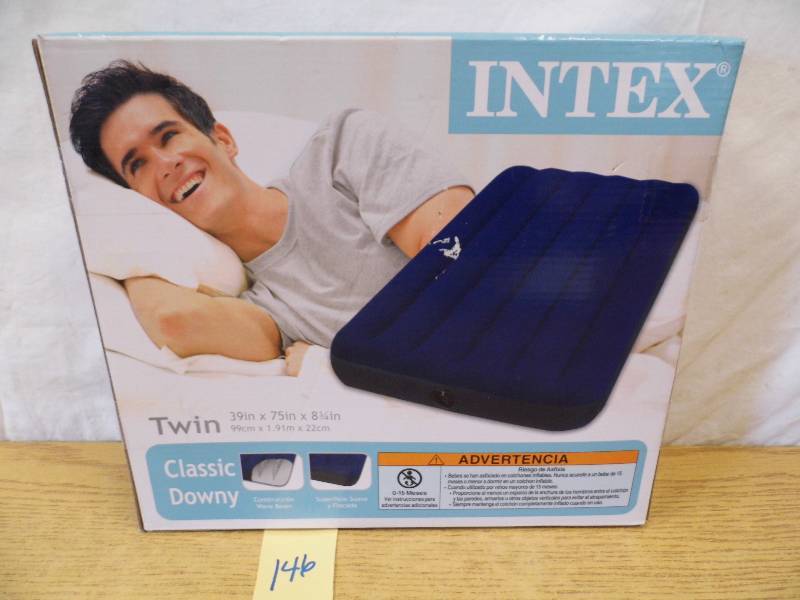 lot 146 image: Intex Twin Inflatable Bed