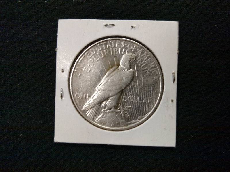 1922 D Peace Silver Dollar...