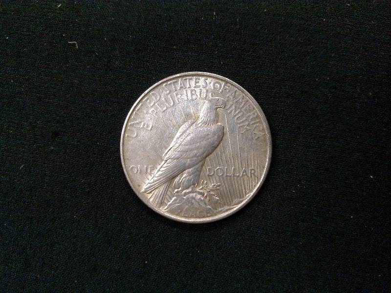 1922 D Peace Silver Dollar...