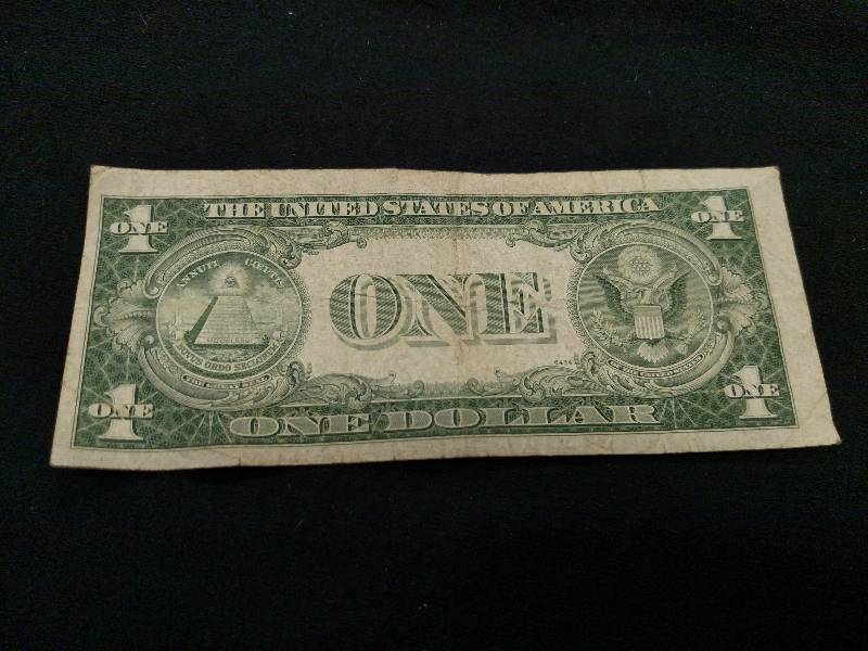 1935 F One Dollar Silver Certificat...