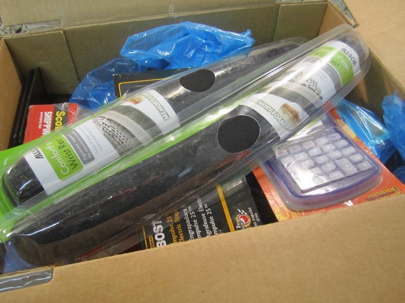lot 26 image: Large Lot of Office Items and Suppl...