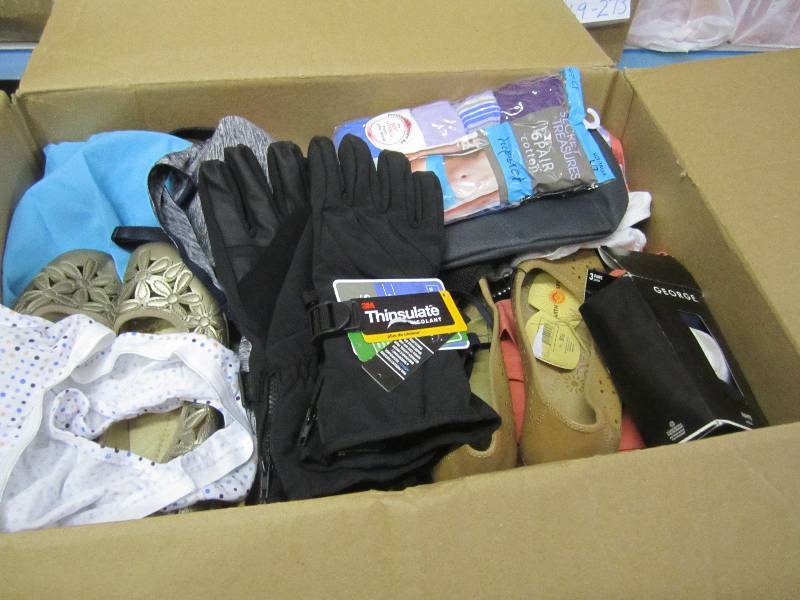 lot 31 image: Large Lot of Mostly Ladies Clothing...